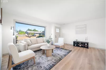 1710 Johnson St, North Bend, OR 97459 - Photo 6