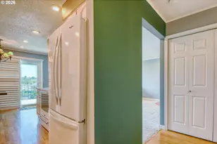 1900 NW Carden Ave, Pendleton, OR 97801 - Photo 2