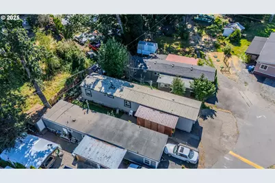 1065 Pacific Hwy #4, Woodburn, OR 97071 - Photo 28
