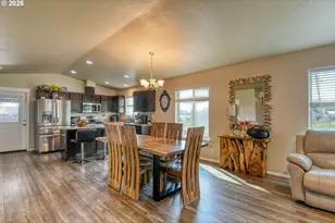 1447 NE Kenna Dr, Hermiston, OR 97838 - Photo 8