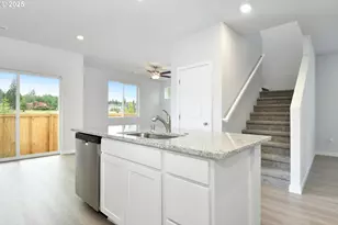 1306 NE 8th Ave, Battle Ground, WA 98604 - Photo 2