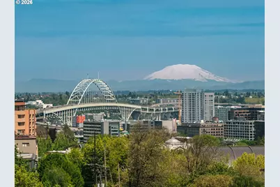 2020 SW Market Street Dr #101, Portland, OR 97201 - Photo 14