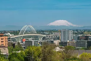 2020 SW Market St Dr, Portland, OR 97201 - Photo 14