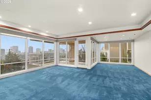 2020 SW Market St Dr, Portland, OR 97201 - Photo 4