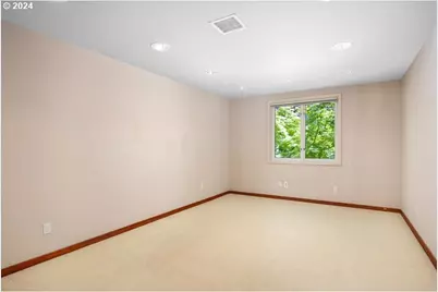 2020 SW Market Street Dr #101, Portland, OR 97201 - Photo 30