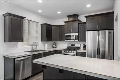 859 S 23rd Ave, Cornelius, OR 97113 - Photo 8