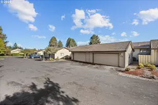 6296 Belmont Way, West Linn, OR 97068 - Photo 32