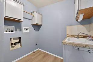 1680 Plum St, Baker City, OR 97814 - Photo 12