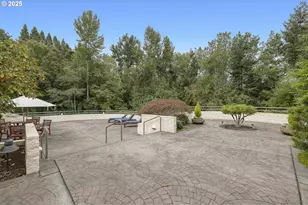 6665 W Burnside Rd, Portland, OR 97210 - Photo 46