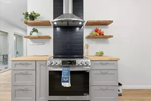 1400 SE Lava Dr Bldg A Dr, Milwaukie, OR 97222 - Photo 12