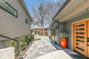 852 Oak St, Ashland, OR 97520 - Photo 4