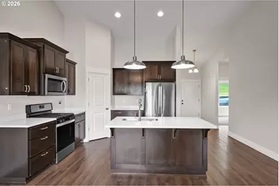 2005 Davis Rd S, Salem, OR 97306 - Photo 8