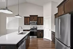 2005 Davis Rd S, Salem, OR 97306 - Photo 10