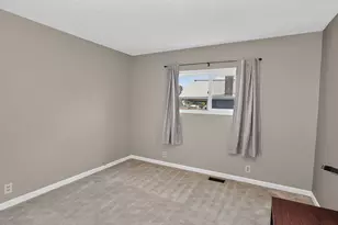 11770 SW 7th St, Beaverton, OR 97005 - Photo 36