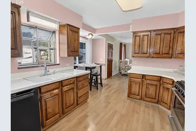 11770 SW 7th St, Beaverton, OR 97005 - Photo 14