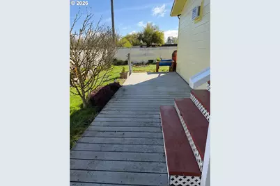 400 N Mill St #48, Creswell, OR 97426 - Photo 14