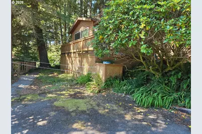 19921 Whaleshead Rd #B4, Brookings, OR 97415 - Photo 12