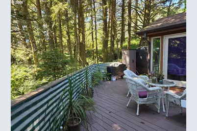 19921 Whaleshead Rd #B4, Brookings, OR 97415 - Photo 2