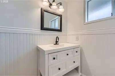 575 NE Fleming Ave #B-43, Gresham, OR 97030 - Photo 6