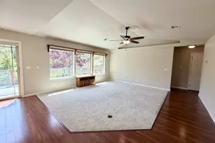 1688 NE Ruby Ct, Roseburg, OR 97470 - Photo 14