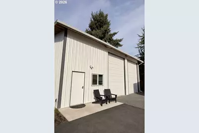 21811 Cole Ln, Aurora, OR 97002 - Photo 2