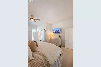 21811 Cole Ln, Aurora, OR 97002 - Photo 12