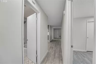 1829 NE 23rd Ct, Hillsboro, OR 97124 - Photo 12