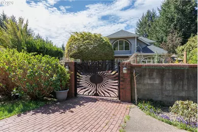 626 N Bayview Loop, Waldport, OR 97394 - Photo 2