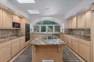 626 N Bayview Loop, Waldport, OR 97394 - Photo 6