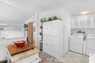 1200 E Central Ave, Sutherlin, OR 97479 - Photo 10