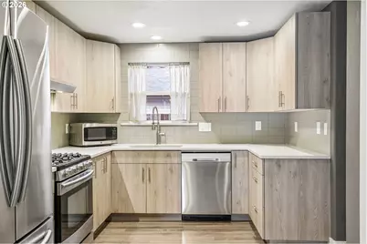 2238 SE 130th Ave, Portland, OR 97233 - Photo 14