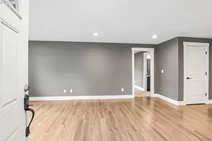 2238 SE 130th Ave, Portland, OR 97233 - Photo 4