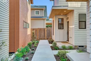 5761 S Kelly Ave, Portland, OR 97239 - Photo 4