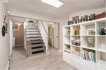 8952 SW 25th Ave, Portland, OR 97219 - Photo 36