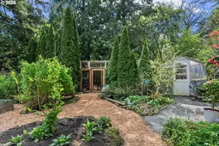 8952 SW 25th Ave, Portland, OR 97219 - Photo 44