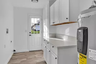 2201 E Ellendale Ave, Dallas, OR 97338 - Photo 10