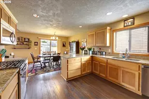 332 SW Kalmia Ave, Warrenton, OR 97146 - Photo 10