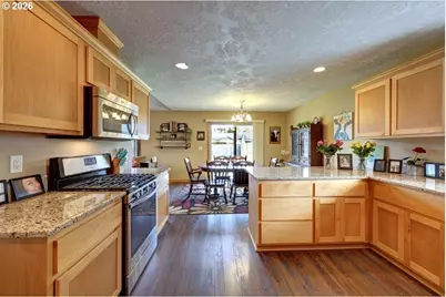 332 SW Kalmia Ave, Warrenton, OR 97146 - Photo 14