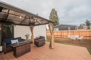 898 Lochaven Ave, Springfield, OR 97477 - Photo 36