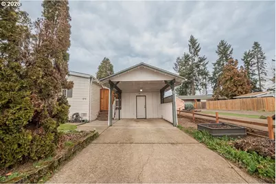 898 Lochaven Ave, Springfield, OR 97477 - Photo 1