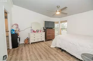 898 Lochaven Ave, Springfield, OR 97477 - Photo 28