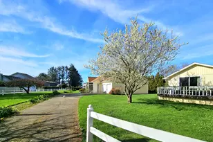 15482 Morrison Ln, Brookings, OR 97415 - Photo 6