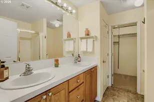 857 NE Caden Ave, Hillsboro, OR 97124 - Photo 16