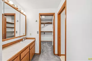 18159 SW Arborcrest Ct, Beaverton, OR 97003 - Photo 22