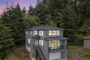 805 SE Cres Pl, Newport, OR 97365 - Photo 2