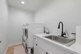 805 SE Cres Pl, Newport, OR 97365 - Photo 40