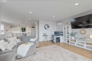 805 SE Cres Pl, Newport, OR 97365 - Photo 14