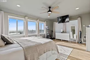 805 SE Cres Pl, Newport, OR 97365 - Photo 18