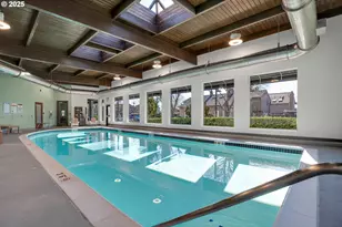 194 N Hayden Bay Dr, Portland, OR 97217 - Photo 28