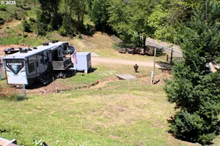 9924 N Myrtle Rd, Myrtle Creek, OR 97457 - Photo 22